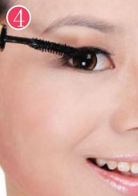 裸妆美睫刷涂法 眼睛变得闪亮迷人