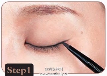 打造精致女人味职业妆容