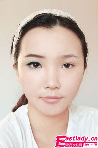 单眼皮女生亲自打造夏日清新眼妆