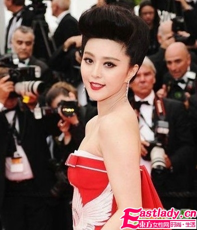 法国戛纳节 范冰冰与李冰冰妆容pk