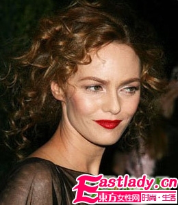 六女星示范 美艳红唇UP性感度【图】