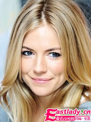 粗眉当道 自然清新邻家女