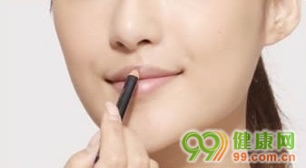 性感的嘟嘟唇要怎么画