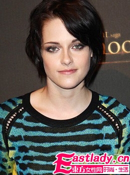 冬季的迷人魅惑眼妆步骤图解