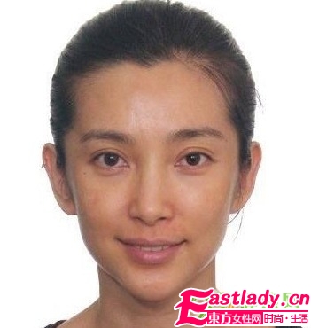 一寸证件照还原明星素颜