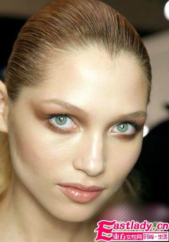 2011秋冬时装周上满 眼 秋色