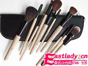 完美化妆怎么能少了六把刷子