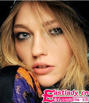 2011年夏季流行的烟熏眼妆