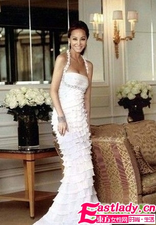 60岁伊莎贝尔保养有道 封西班牙最优雅女人