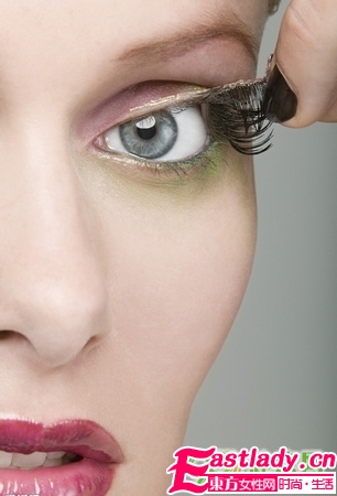 根据你的睫毛选择睫毛膏