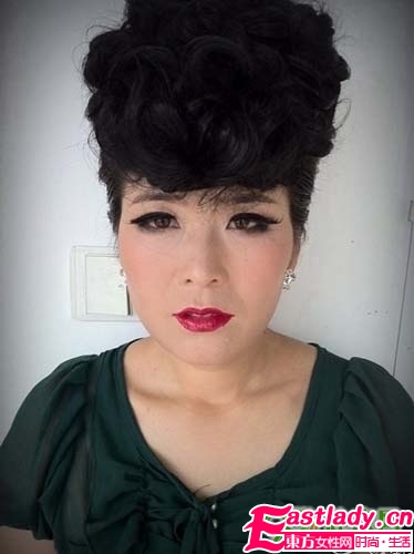 超强悍的美女妆前妆后对比照 美女变身记