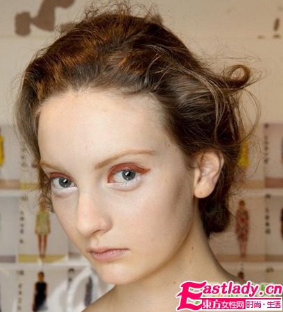 惊艳 暖橙色猫眼妆