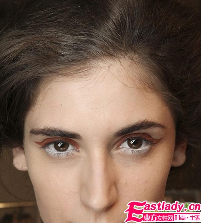 惊艳 暖橙色猫眼妆