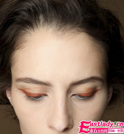 惊艳 暖橙色猫眼妆