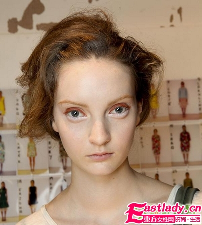 惊艳 暖橙色猫眼妆