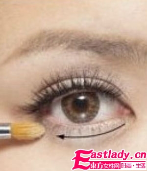 魔术三招让五官立体精致