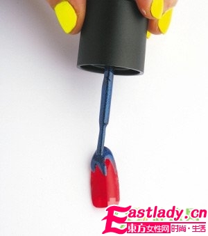 教你DIY夏日绚丽花色指甲