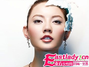 今年春季什么样的妆容最适合新娘