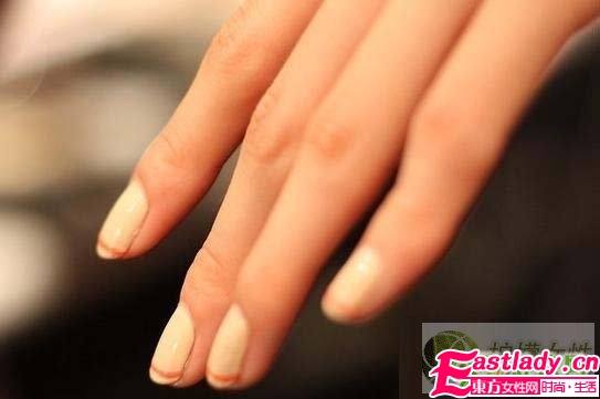 10款美甲全方案 指尖的时尚诱惑