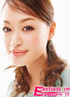 2010春季3款最热门的OL妆容