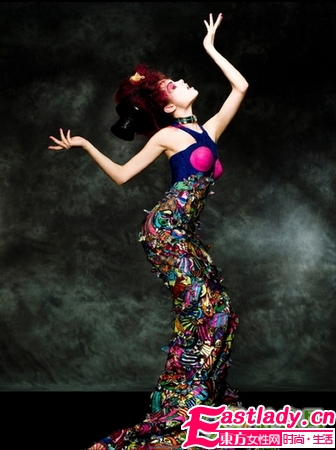 撞色眼影 制造过度自然感觉