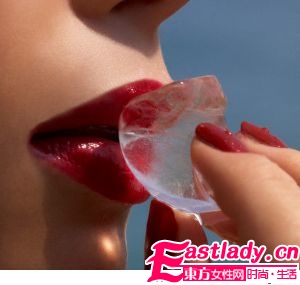 4步骤画出不俗气的红唇妆