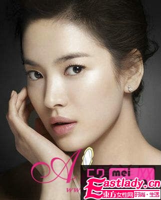 如何正确使用爽肤水化妆水 自制化妆水面膜