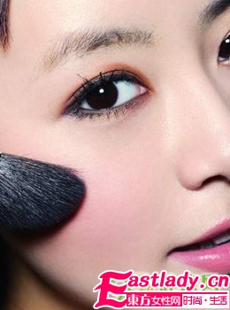 八绝招粉嫩减龄彩妆法