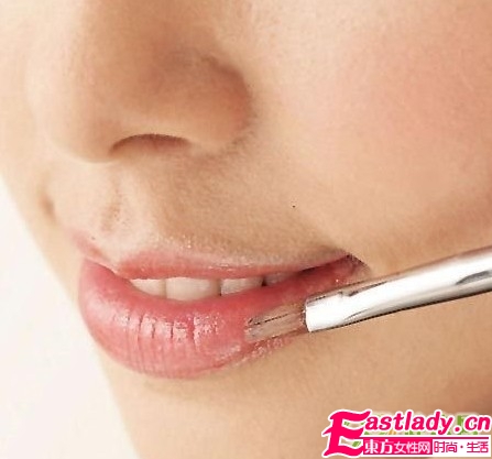 典雅高贵的湖水蓝眼妆