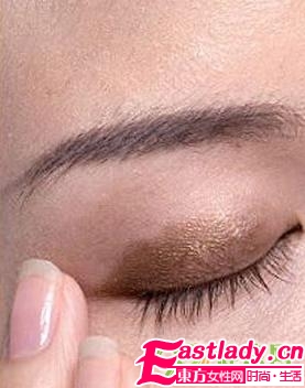 菜鸟如何打造完美烟熏妆
