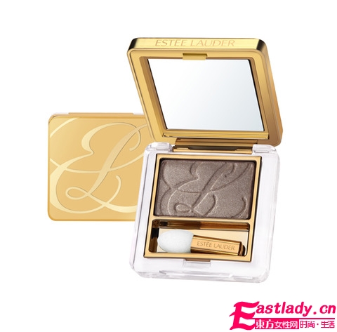 打造日系棕色系眼妆+蓬松大波浪