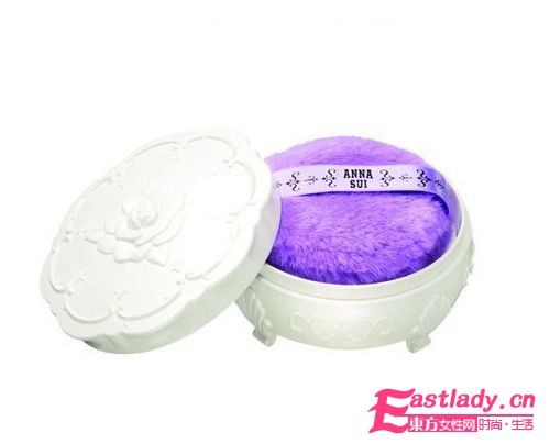 ANNA SUI推出2011春夏新品——蔷薇柔白防护底妆系列