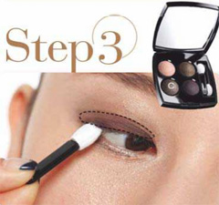 棕色眼妆打造明暗有致的立体妆容