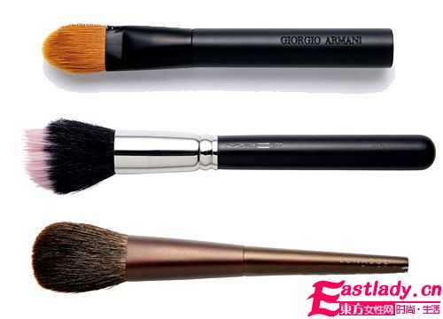 懒妞儿宅女必备 3大类化妆刷