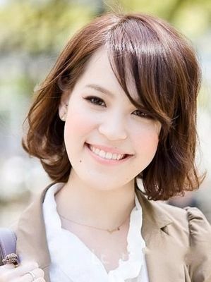 小家碧玉式彩妆 淡淡的妆容独有的妩媚