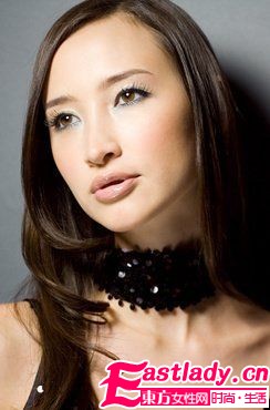 新年新开始 轻熟女冷暖平衡扮嫩妆