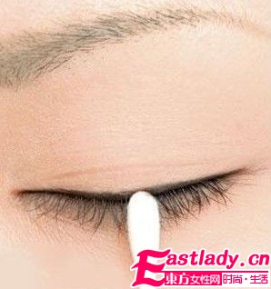 潮流眼妆新玩法 放大3倍不算大