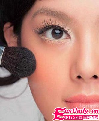 8条美妆法则帮你抵抗冬日过敏