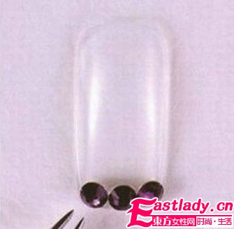 3款潮范美甲DIY 演绎妩媚风情