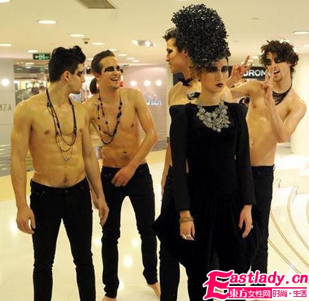 新专辑大玩复古 尚雯婕[妆]GAGA