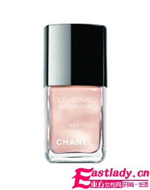 Chanel圣诞系列彩妆单品璀璨上市