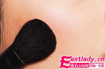 冬日 妆 粉嫩 甩掉干燥更水润