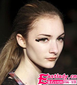 2010秋冬彩妆 个性破格视觉系