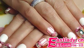 儒雅冬日 温暖奶茶在指尖飘香