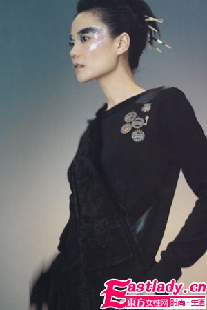 寻找100分王菲 演唱会造型大盘点(组图)