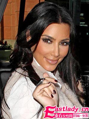 时尚Icon初秋8款甲色女星大爱