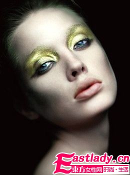 时尚回潮 明星独到 眼 色解读