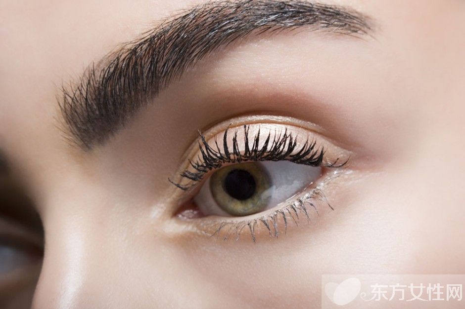 眼部皮肤松弛的原因是什么 眼部皮肤松弛怎么办