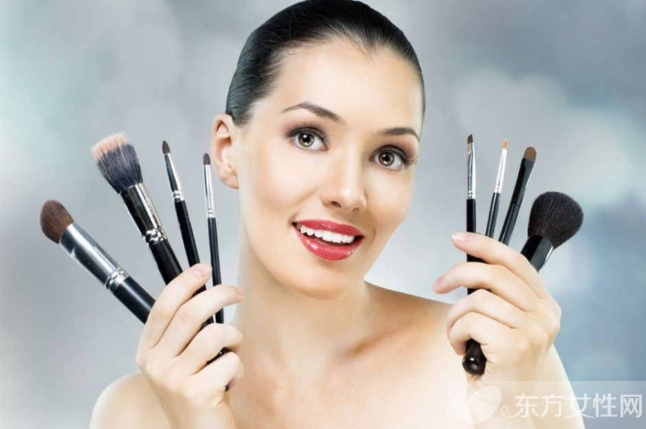 卸妆油的正确用法介绍 卸妆乳和卸妆油哪个好