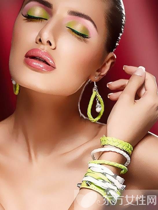 卸妆油的正确用法介绍 卸妆乳和卸妆油哪个好